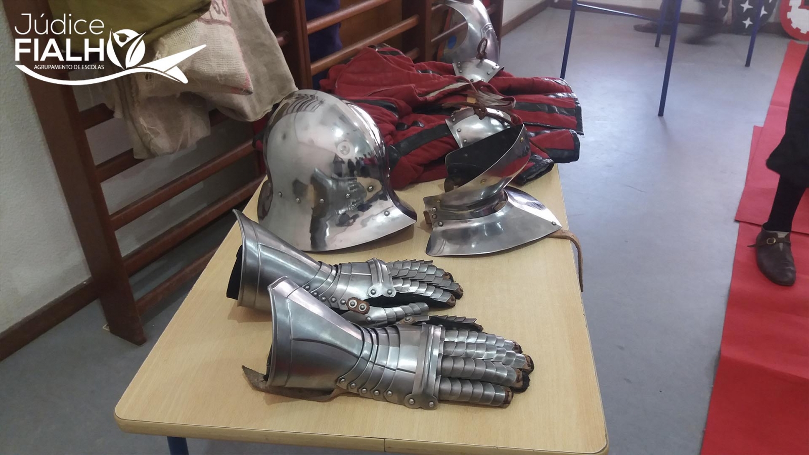 Projeto &quot;Pluma e espada