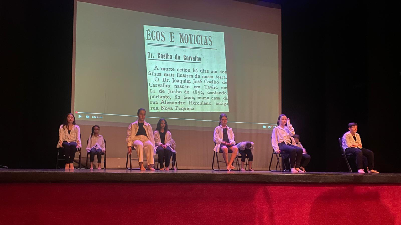 Pequenos artistas levam &quot;A Ponte&quot; ao palco do TEMPO em celebração artística do AE Júdice Fialho